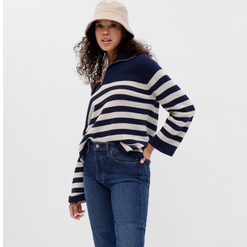 GAP Cheeky Straight High Rise Jeans Size 29 /  8R Dark Wash -- Like New